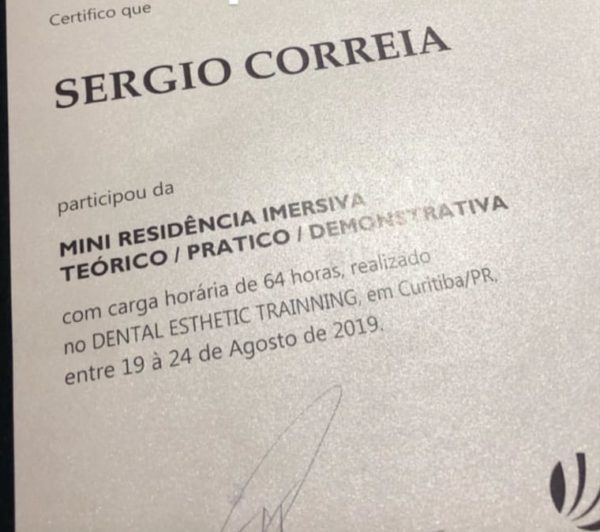 Sergio Correia participa de curso de Reabilitação Estética